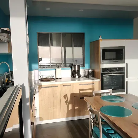 Apartment Confortable, Face A La Mer, Animaux Admis - Fr-1-323-449 *